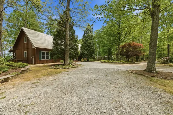 1233 Oliver Dr, Monteagle, TN 37356