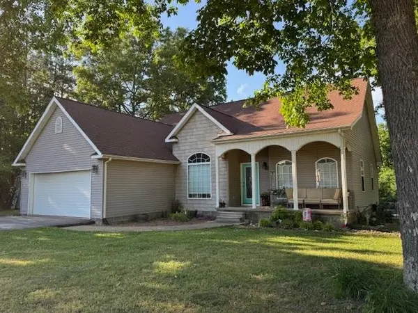 173 Mitchell St, Hohenwald, TN 38462