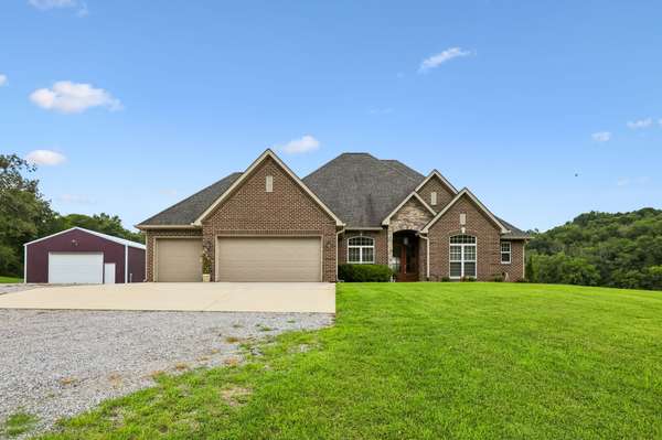 50 Bill Edde Rd, Belvidere, TN 37306