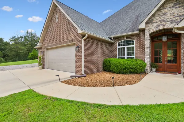 50 Bill Edde Rd, Belvidere, TN 37306