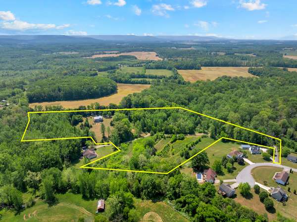232 Covenant Ln, Mcminnville, TN 37110