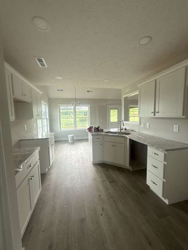3180 Dusenburg Dr, Christiana, TN 37037