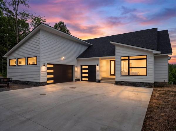 8350 Old Mill Hill Rd, Dowelltown, TN 37059