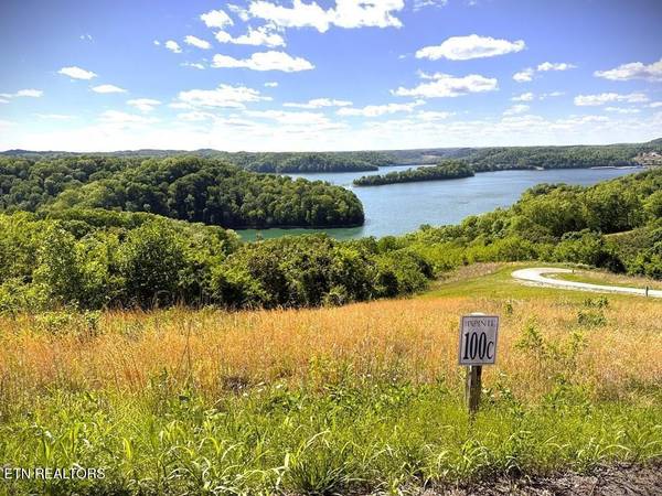 100 Mallard Lane, Hilham, TN 38568