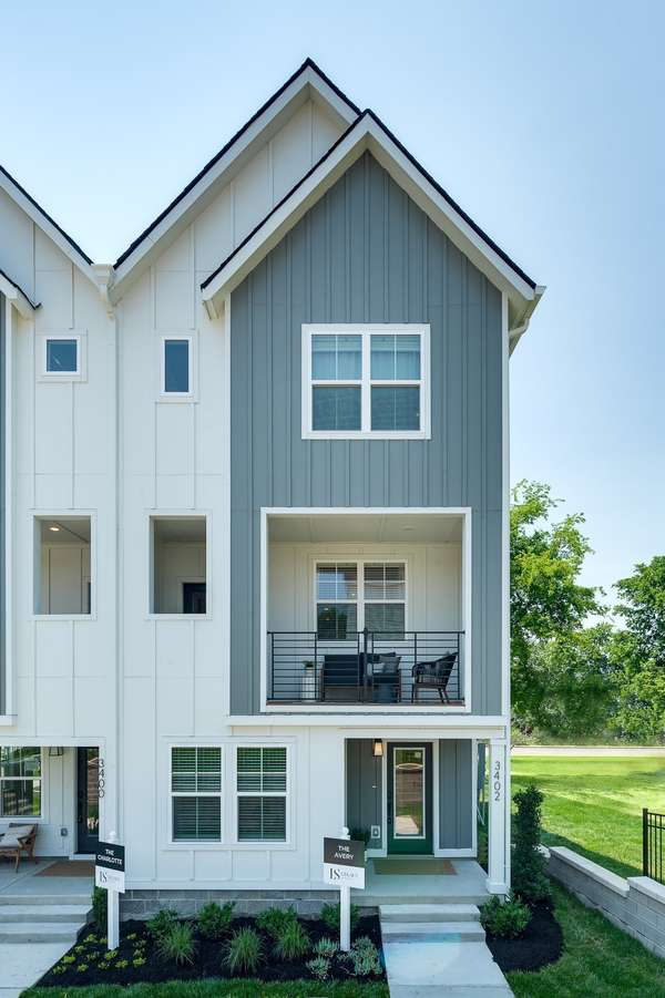 3218 Conviser, Nashville, TN 37207
