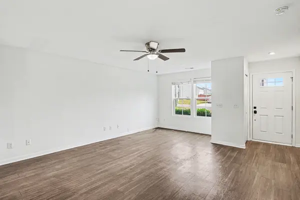 136 Moshe Yaalon Dr, La Vergne, TN 37086