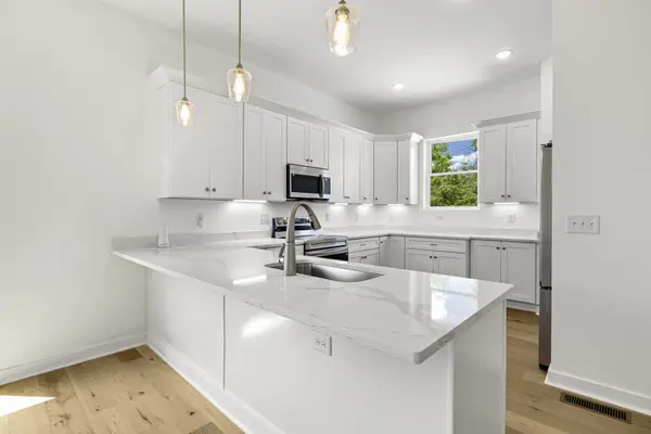 1700 Underwood St, Nashville, TN 37208