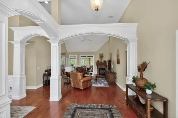 1027 Berkshire Blvd, Mount Juliet, TN 37122