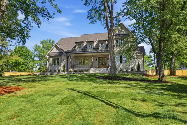 9016 Hood Pl, Brentwood, TN 37027