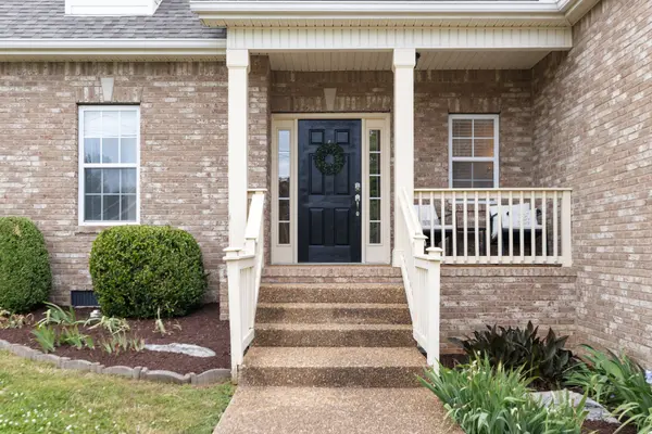 3992 Kristen St, Spring Hill, TN 37174