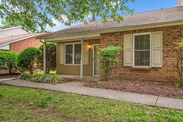 430 Walton Ferry Rd #1700, Hendersonville, TN 37075