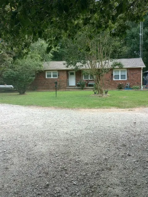 2867 Little Sulphur Creek Rd, Big Sandy, TN 38221