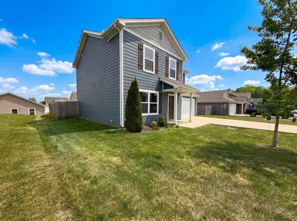 2715 Swarm Ct, Columbia, TN 38401