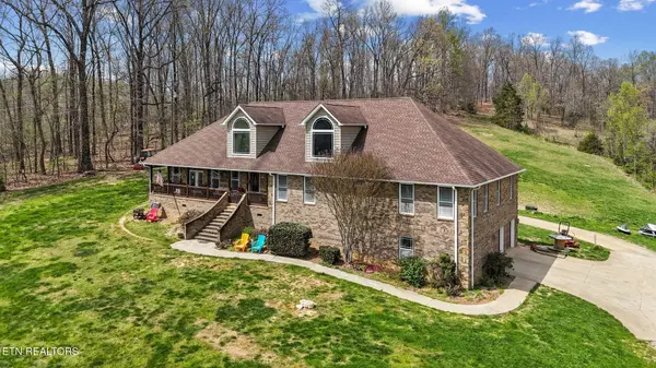 741 Clinch Valley Rd, Powder Springs, TN 37848