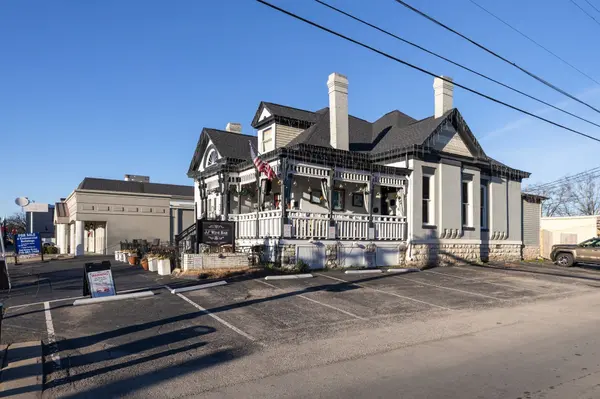206 E Main St, Franklin, TN 37064
