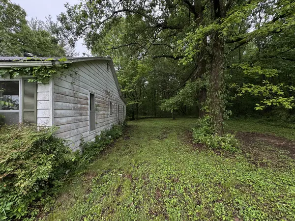5312 Bluff Springs Rd, Mcminnville, TN 37110