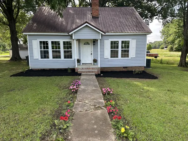 5800 Broad St #N, Trezevant, TN 38258