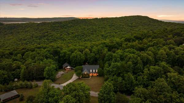 4441 Raccoon Mountain Road, Chattanooga, TN 37419