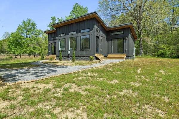 78 Dwellings Drive, Tracy City, TN 37387