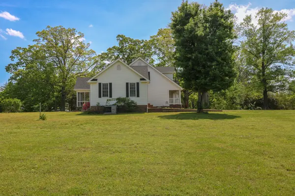 11450 McIllwain Rd, Holladay, TN 38341