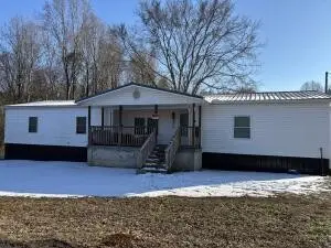 128 County Road 882, Etowah, TN 37331