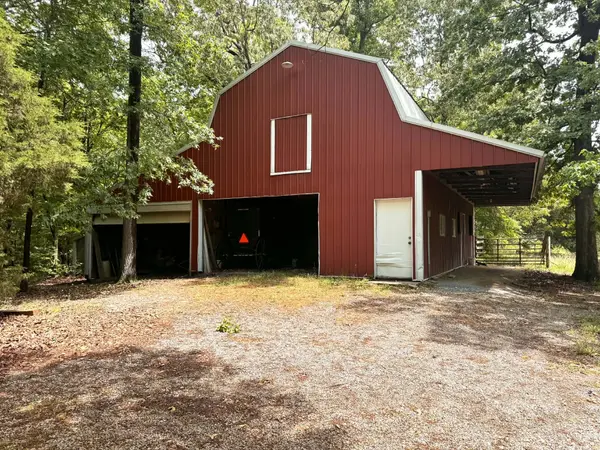 1950 Poole Mill Rd, Crofton, KY 42217
