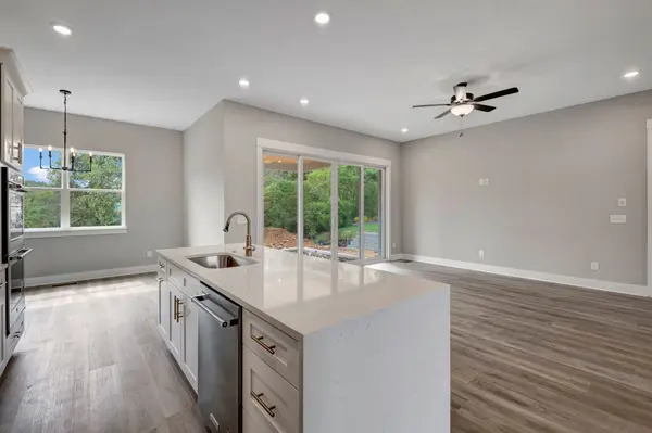 46 Trail West Drive, Mount Juliet, TN 37122