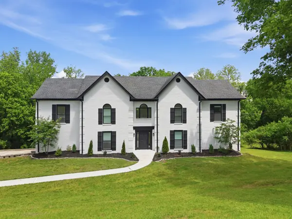 527 Cumberland Hills Dr, Hendersonville, TN 37075