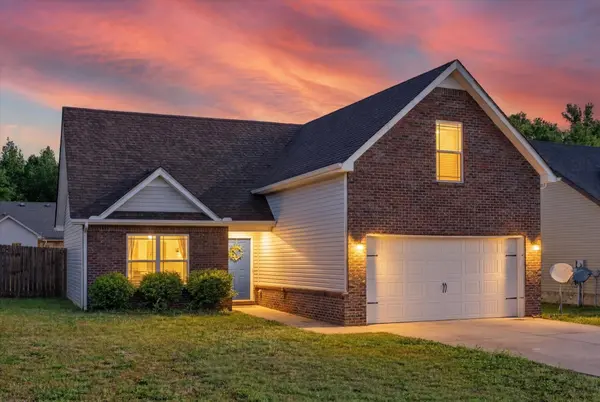 837 Shelton Cir, Clarksville, TN 37042