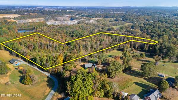 209 Ridge Rd, Maryville, TN 37803