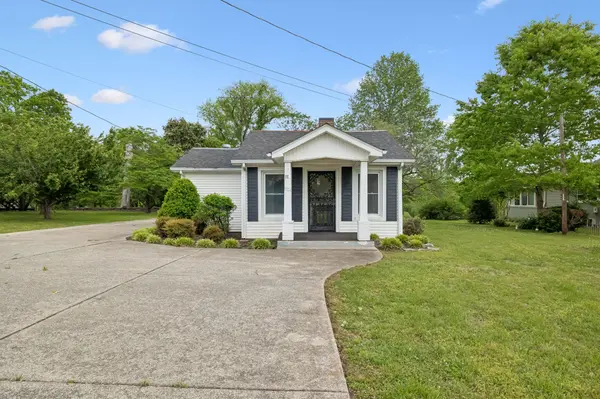 77 Main St #E, Gordonsville, TN 38563
