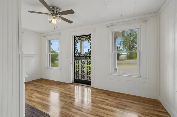 77 Main St #E, Gordonsville, TN 38563