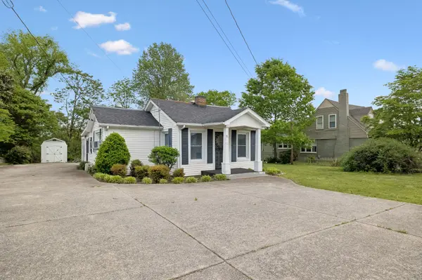 77 Main St #E, Gordonsville, TN 38563
