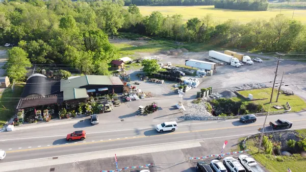 113 McMurry Blvd #W, Hartsville, TN 37074
