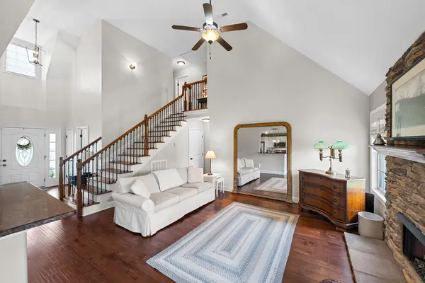 1141 Old Duke Dr, Clarksville, TN 37043