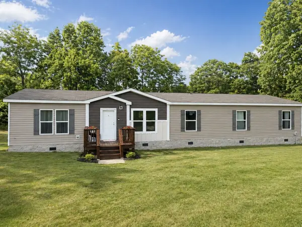 8079 Golf Club Rd, Mount Pleasant, TN 38474