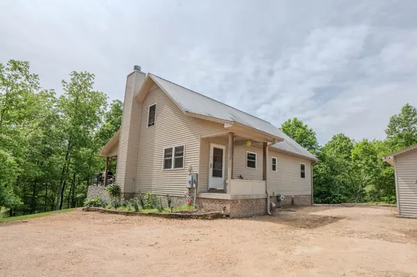 1211 Bundrant Hollow Rd, Waynesboro, TN 38485