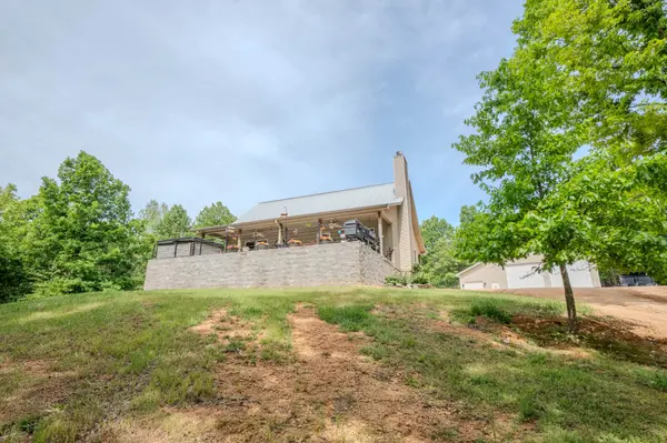 1211 Bundrant Hollow Rd, Waynesboro, TN 38485