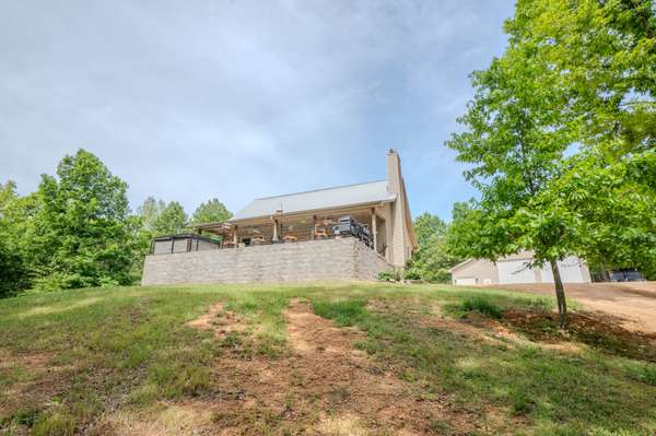 1211 Bundrant Hollow Rd, Waynesboro, TN 38485