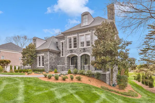 5 Camel Back Ct, Brentwood, TN 37027