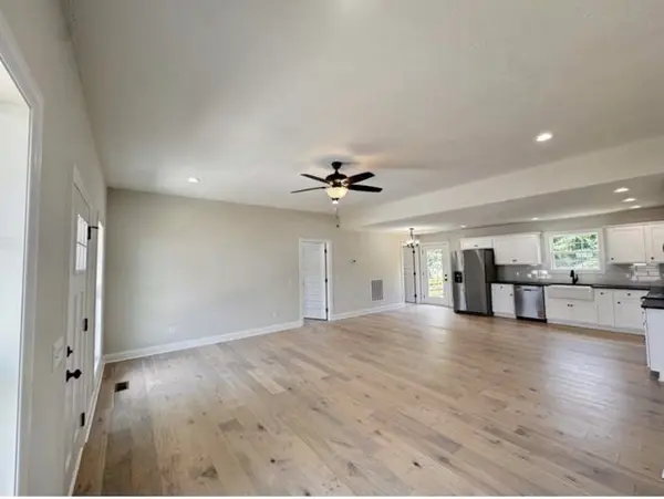 329 Fairview Dr, Hopkinsville, KY 42240