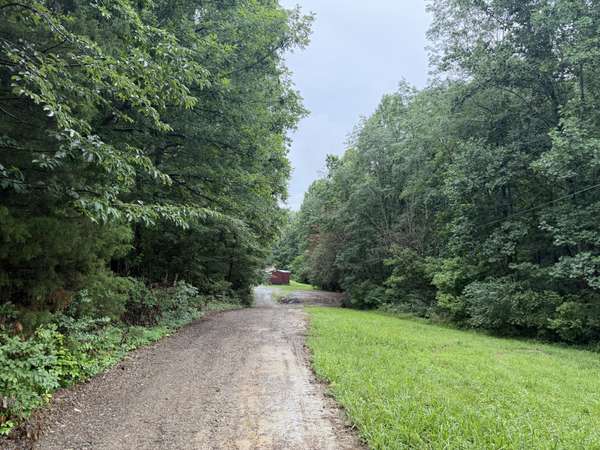 1366 Bandy Rd, Ashland City, TN 37015