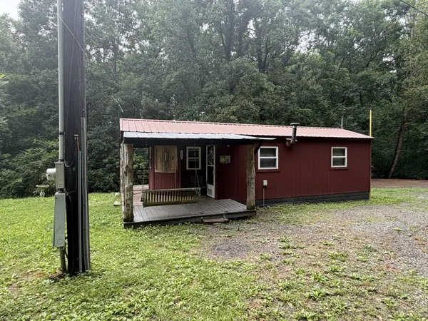 1366 Bandy Rd, Ashland City, TN 37015