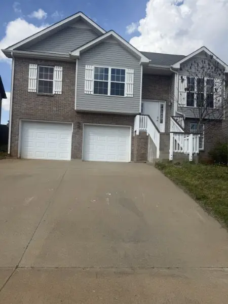 613 Snowshoe Ln, Clarksville, TN 37040