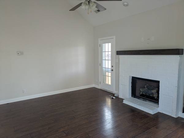 613 Snowshoe Ln, Clarksville, TN 37040
