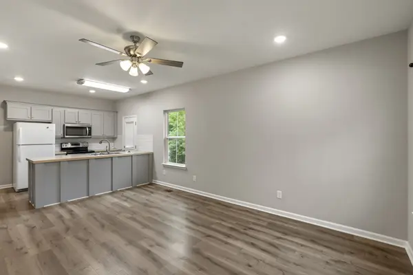 420 Durrett St, Springfield, TN 37172