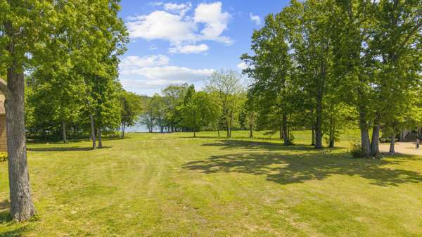 1004 Stonebrook Cv, Lebanon, TN 37087
