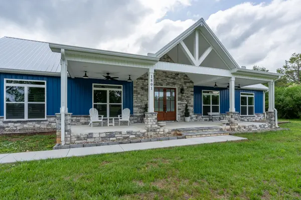 1801 Twin Caves Dr, Lewisburg, TN 37091