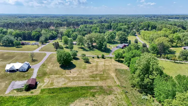 0 Country Club Loop, Paris, TN 38242