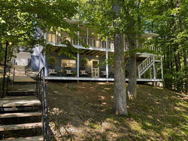 537 Algonquin Rd, Eddyville, KY 42038